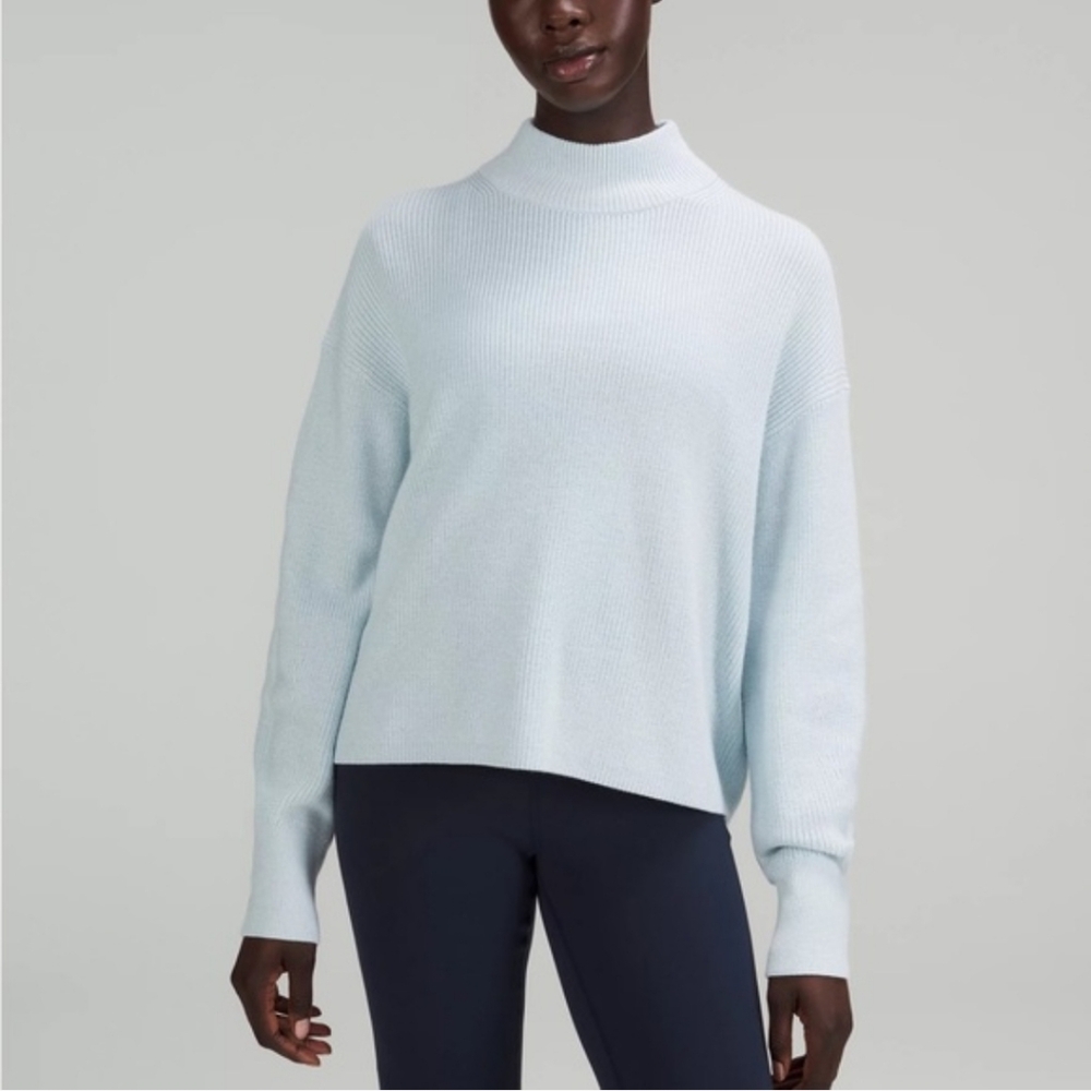 Lululemon Merino Wool-Blend Ribbed Turtleneck Sweater Blue 8